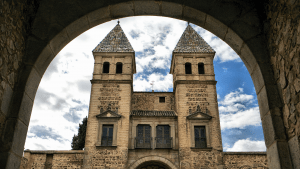 Turismo toledo, ruta privada en toledo, alquiler vacacional, cigarral amigos, cigarral despedida de soltero