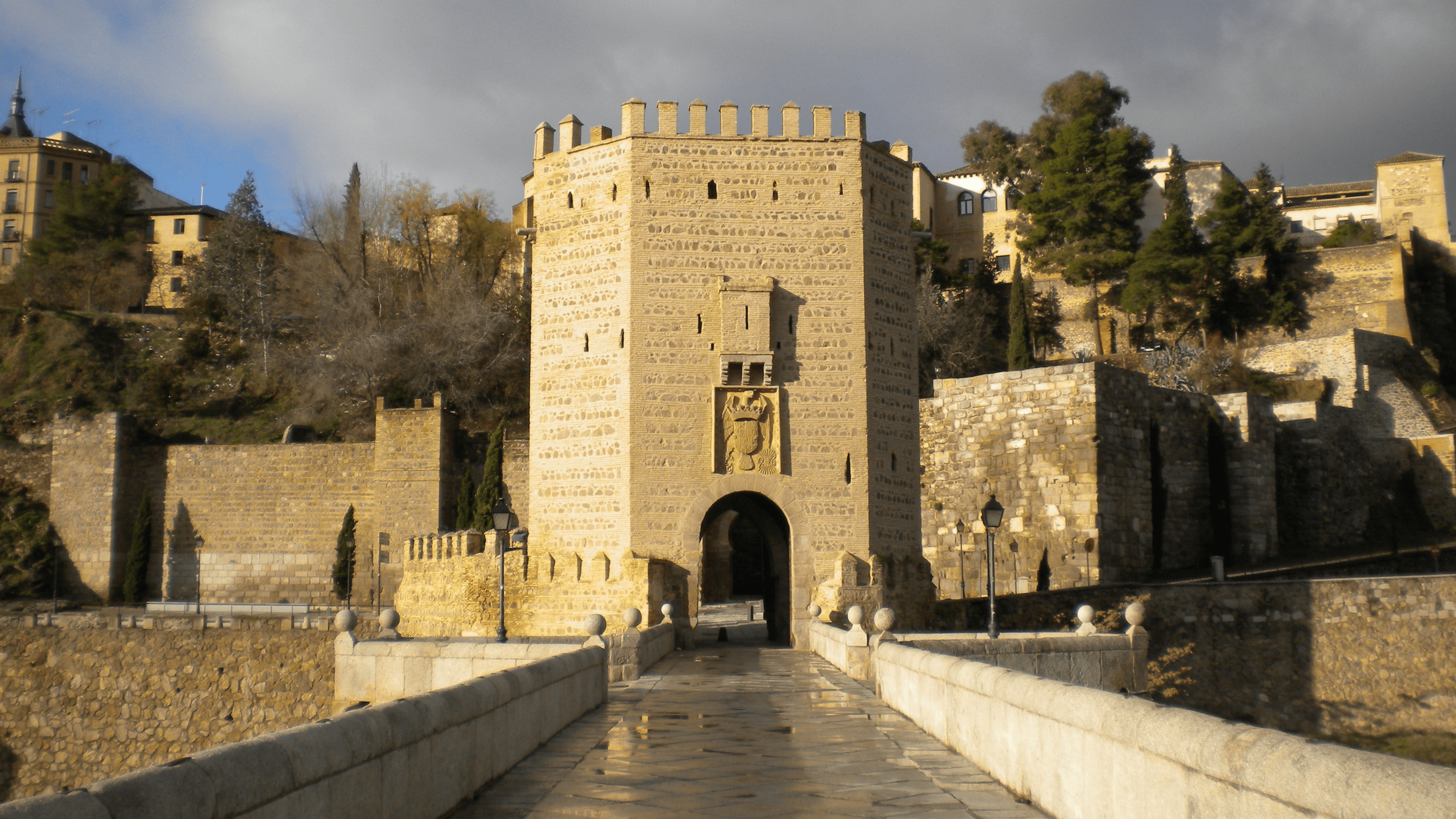Turismo creativo, tour fotográfico, fotografía en toledo, taller de fotografía, Toledo, turismo en Toledo, qué hacer en toledo, cuatro calles, tránsito toledo , Puente de Alcántara Turismo creativo, tour fotográfico, fotografía en toledo, taller de fotografía, Toledo, turismo en Toledo, qué hacer en toledo, cuatro calles, tránsito toledo