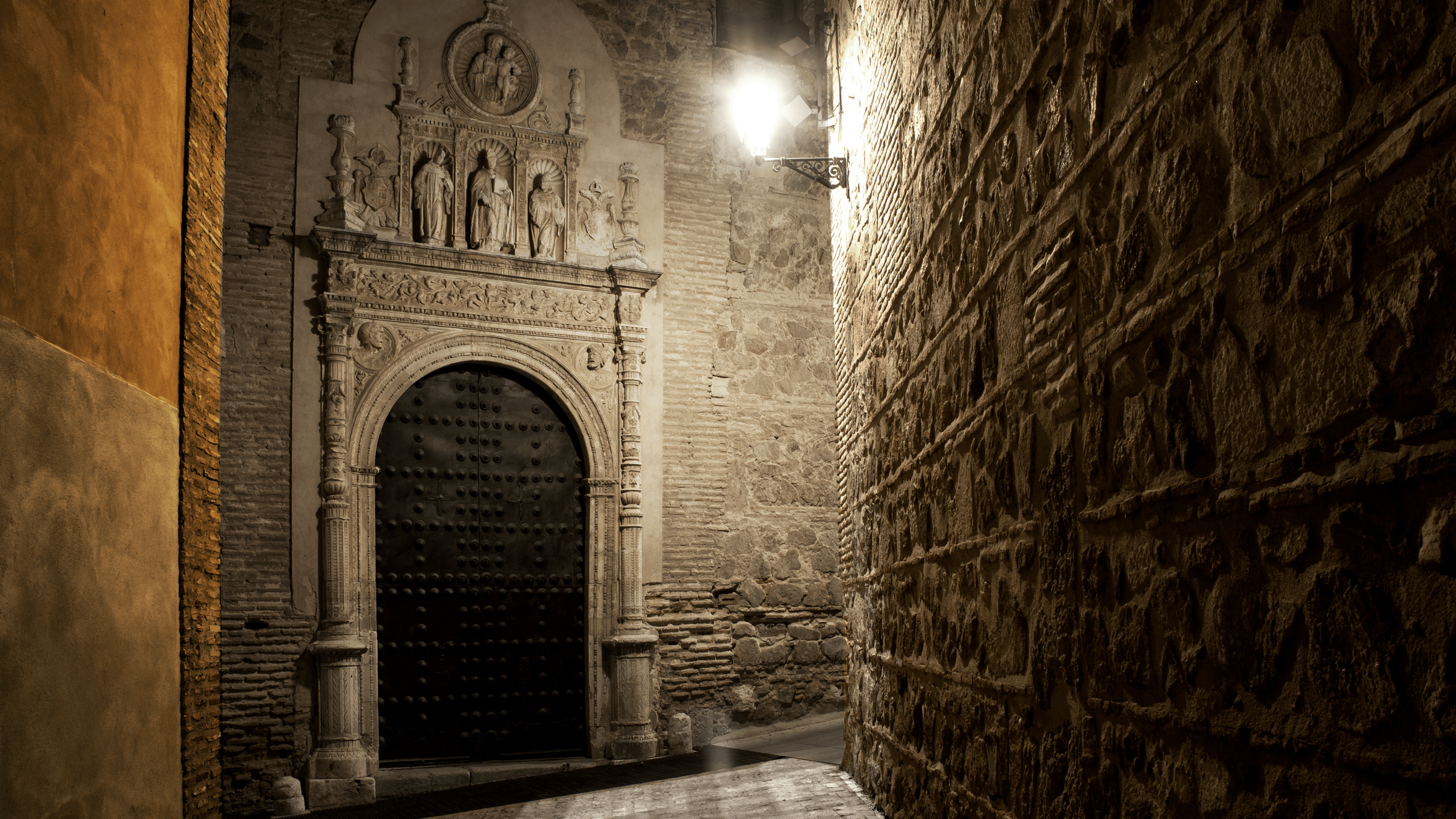 Turismo creativo, tour fotográfico, fotografía en toledo, taller de fotografía, Toledo, turismo en Toledo, qué hacer en toledo, cuatro calles, tránsito Toledo,