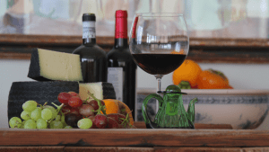 Cuatro calles, enoturismo, cata de vinos en toledo, contratar cata de vinos, turismo en torno al vino, experiencias turísticas en toledo, Toledo, finca Loranque, finca retamar